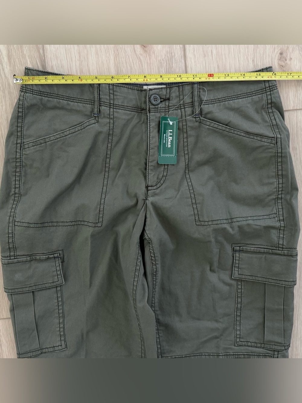 L.L.Bean Women’s stretch flannel lined cargo pants dusty olive green New 6 NWT! - Picture 9 of 16